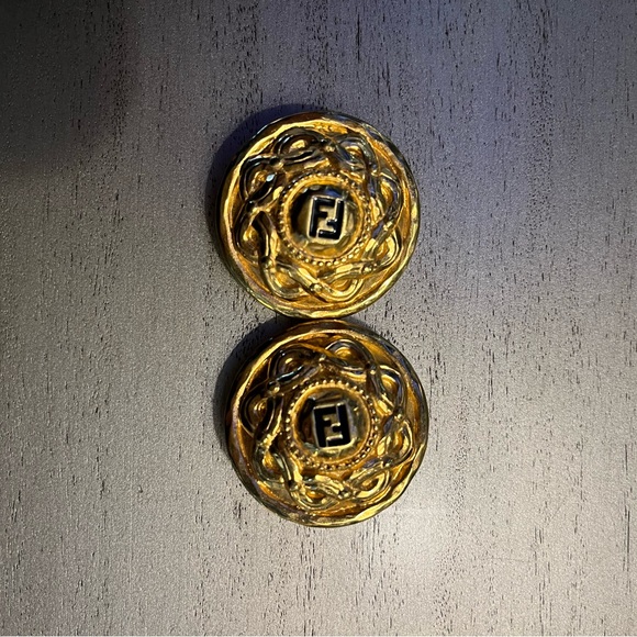 Vintage Fendi clip on earrings 🥰 - Picture 9 of 11